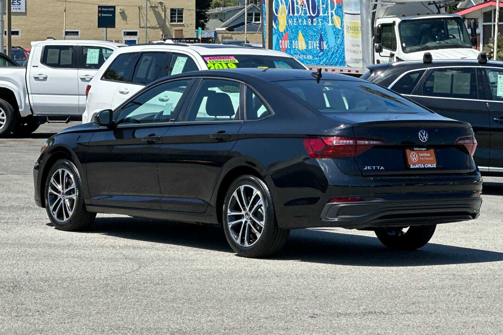 2024 Volkswagen Jetta 1.5T Sport photo 6
