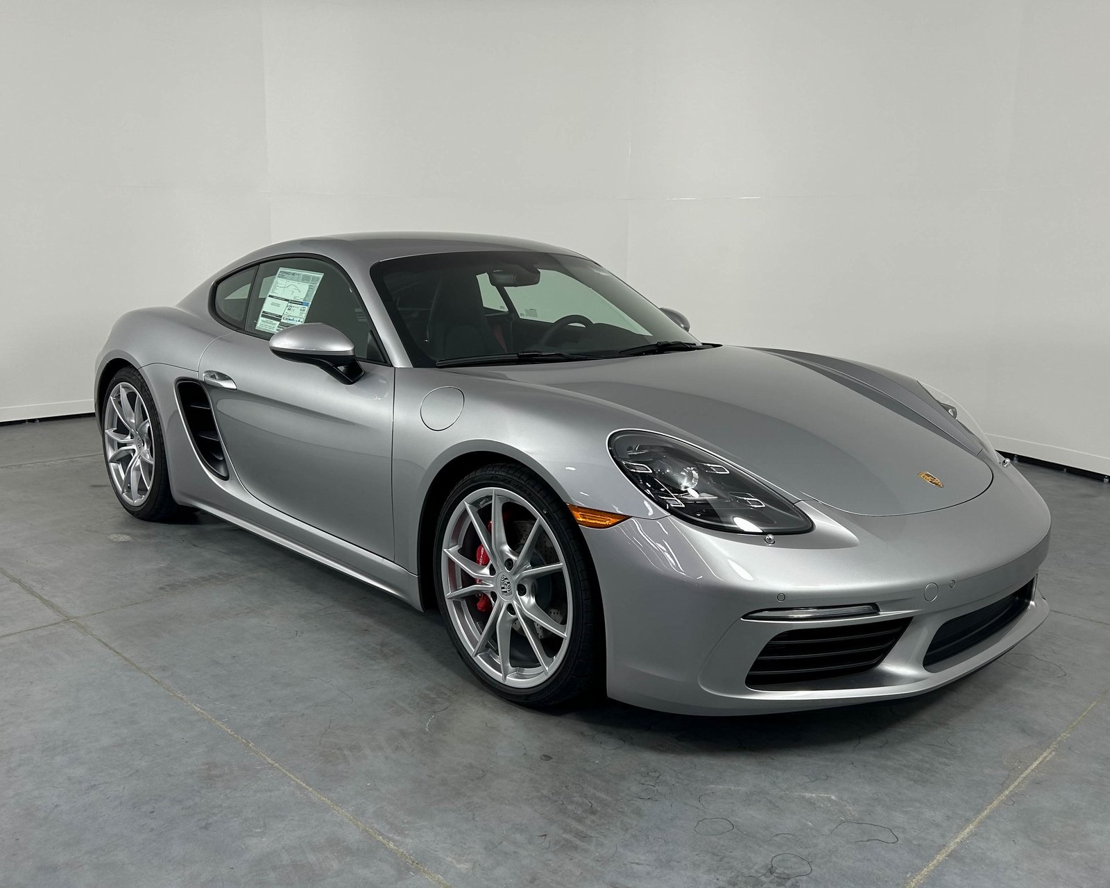 2025 Porsche Cayman S photo 9