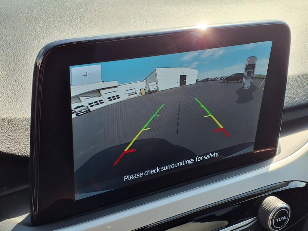 2022 Ford Escape SEL photo 5