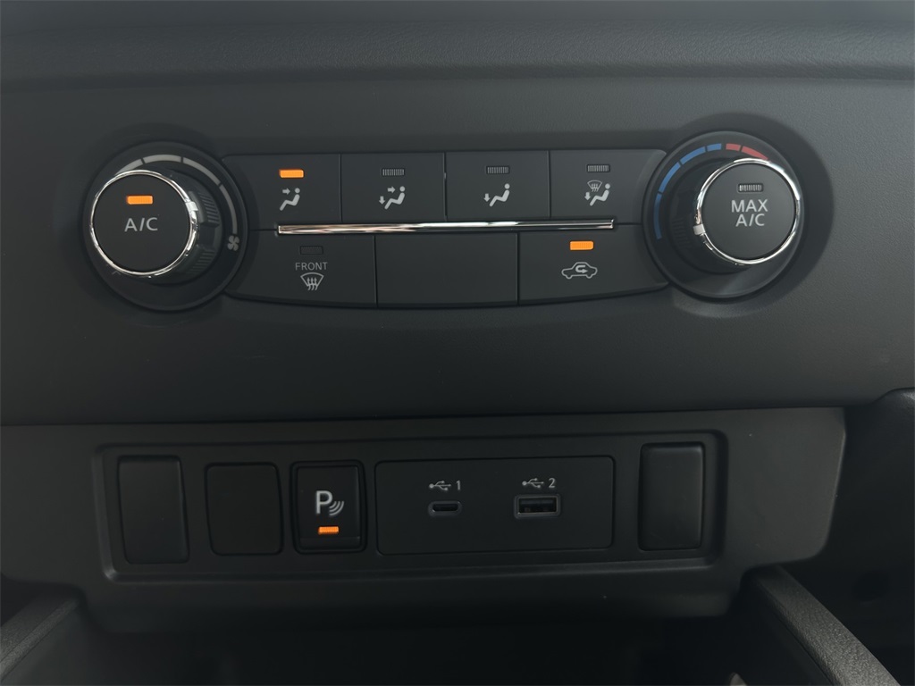 2025 Nissan Frontier Crew Cab SV photo 16
