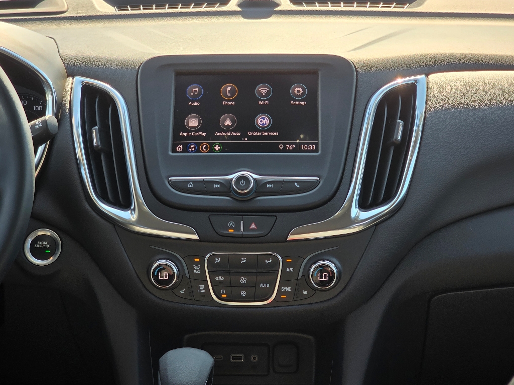 2024 Chevrolet Equinox LT photo 3