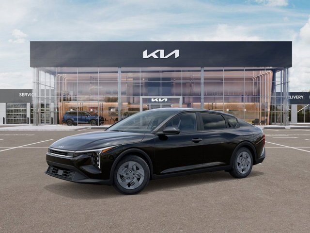 2025 Kia K4 LXS photo 2