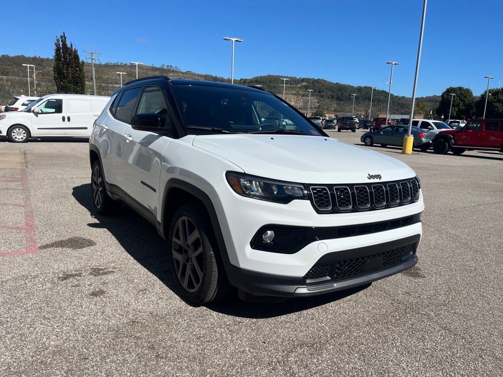 2026 Jeep Compass Limited Altitude photo 4