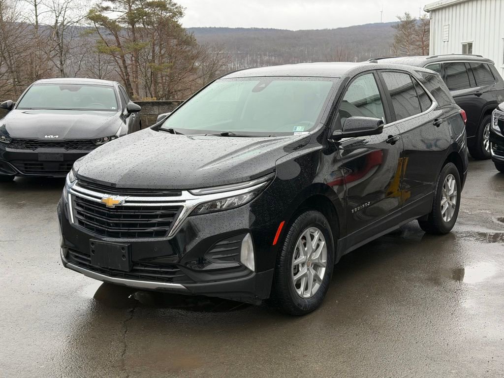 2022 Chevrolet Equinox LT's photo