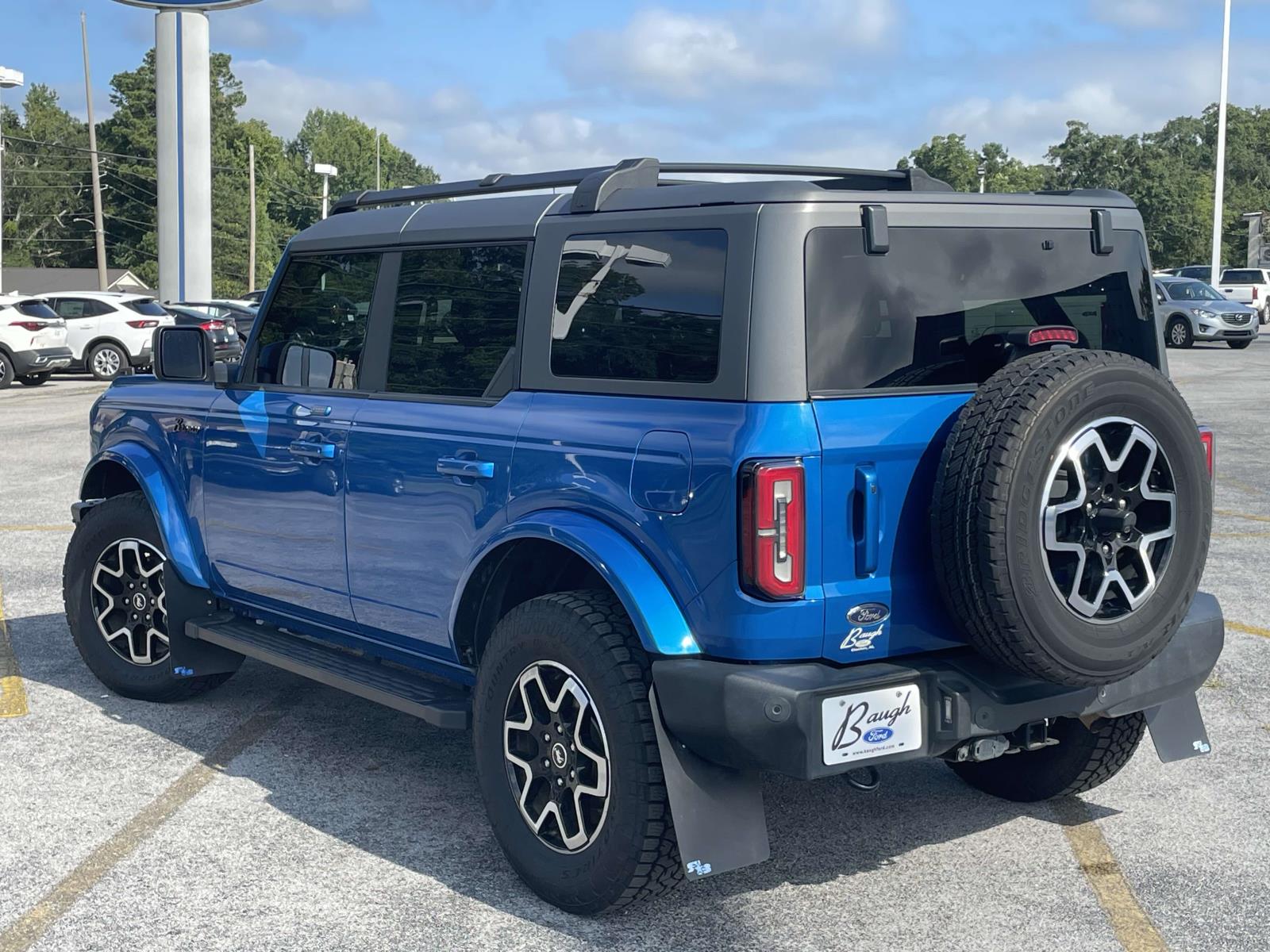2022 Ford Bronco Base photo 5