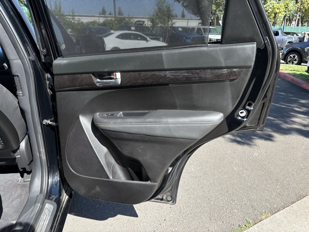 2014 Kia Sorento Limited V6 photo 17