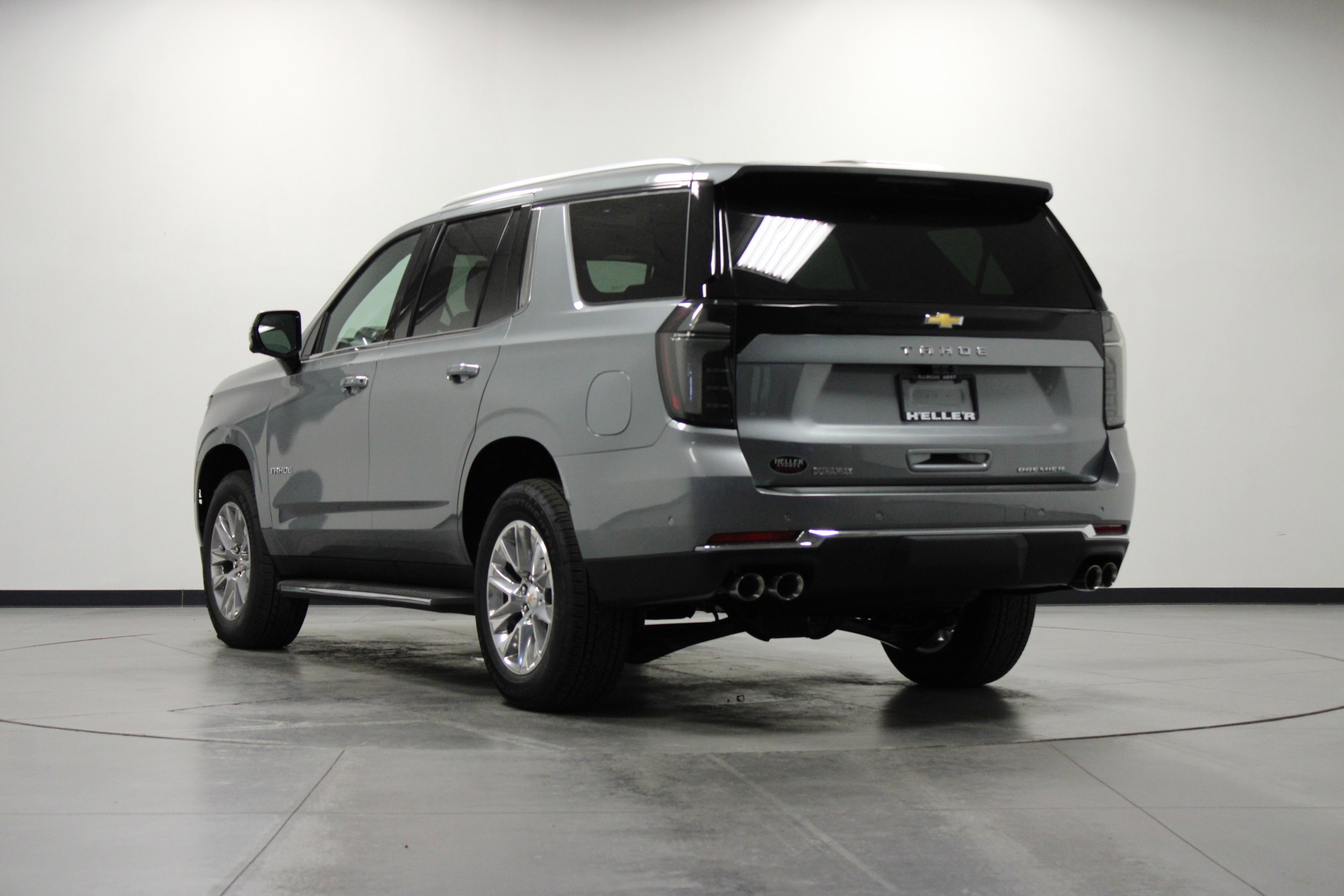 2025 Chevrolet Tahoe Premier photo 4