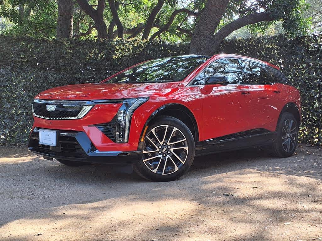 2025 Cadillac OPTIQ Sport 2