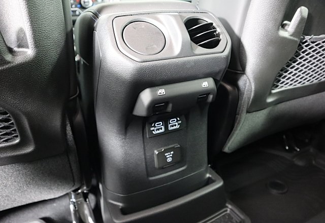 2024 Jeep Wrangler Rubicon 4xe photo 19