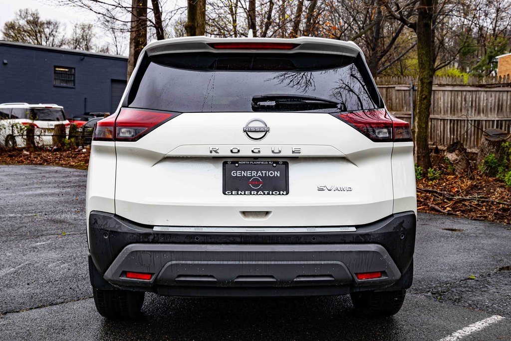 2023 Nissan Rogue SV photo 5