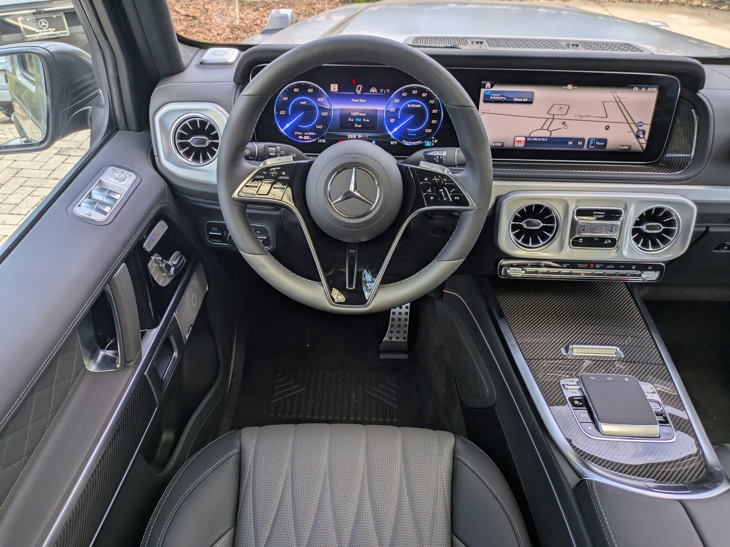 2025 Mercedes Benz G photo 17
