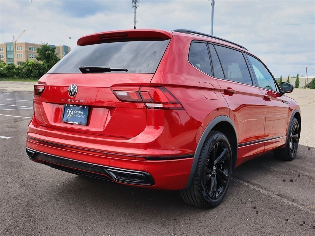 2024 Volkswagen Tiguan SE R-Line Black photo 5