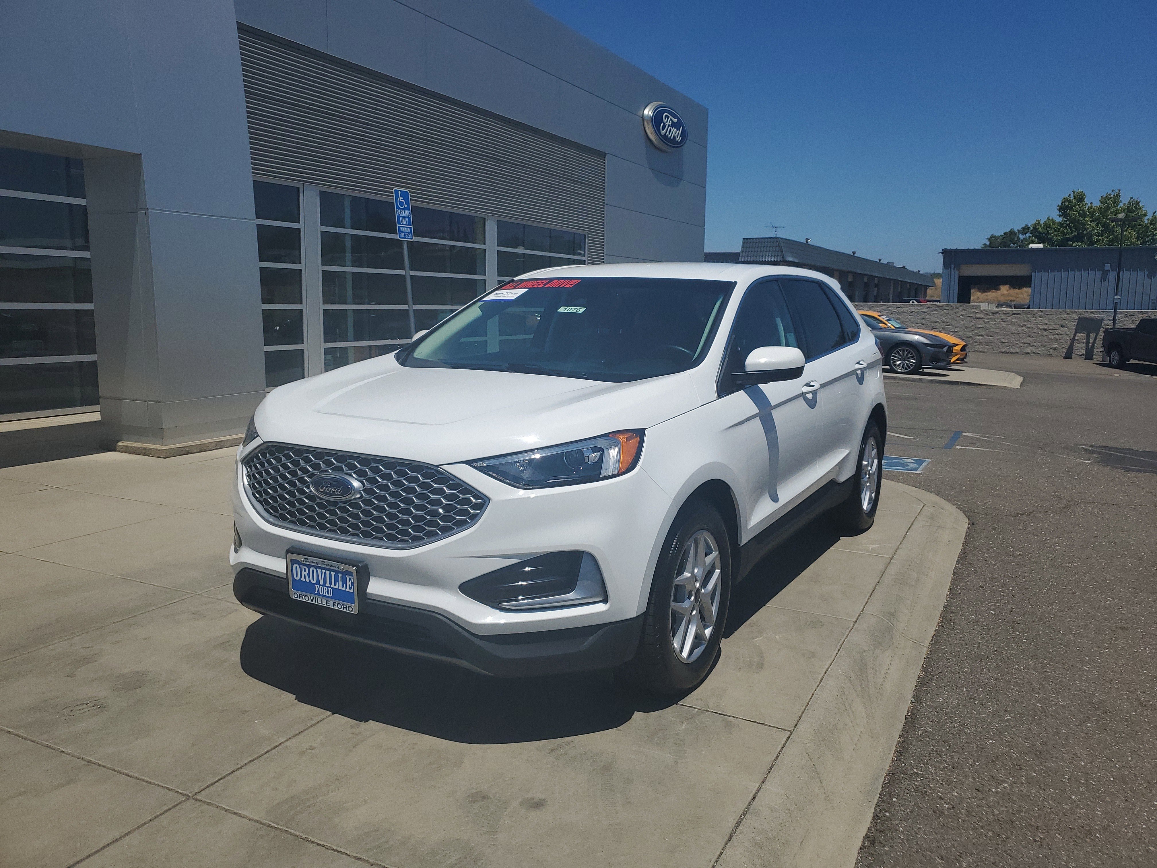 2024 Ford Edge