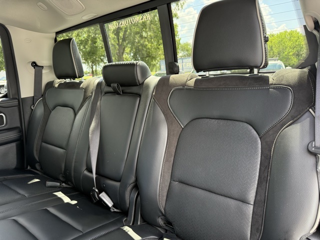 2022 Ram 1500 Laramie photo 16