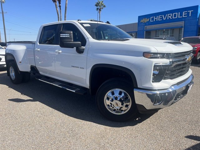2026 Chevrolet Silverado 3500HD LT's photo