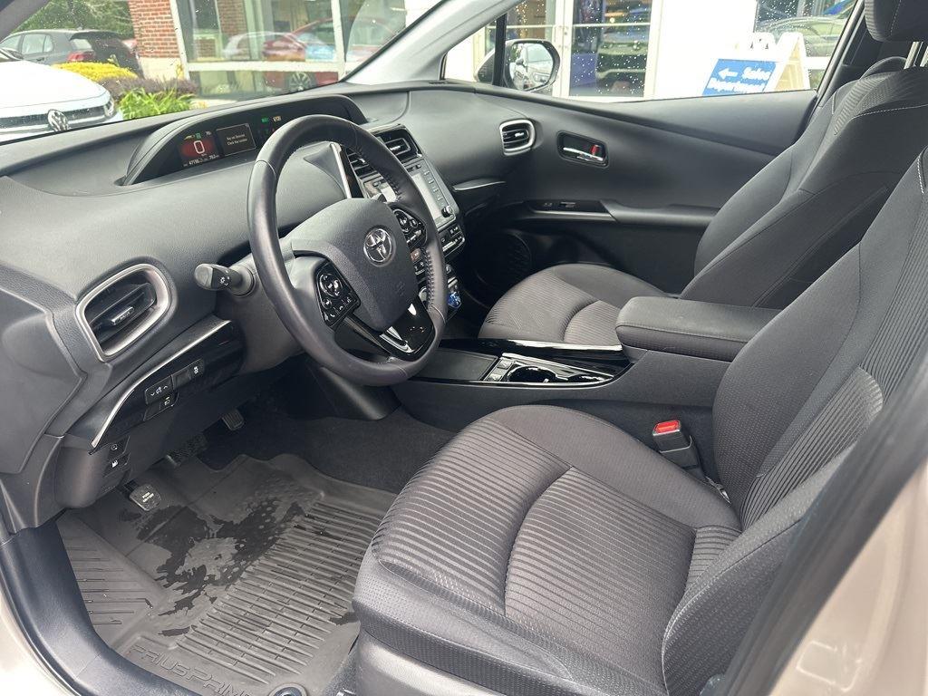 2022 Toyota Prius Prime LE photo 9