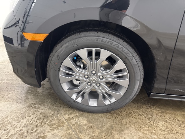 2026 Honda Odyssey Touring photo 9