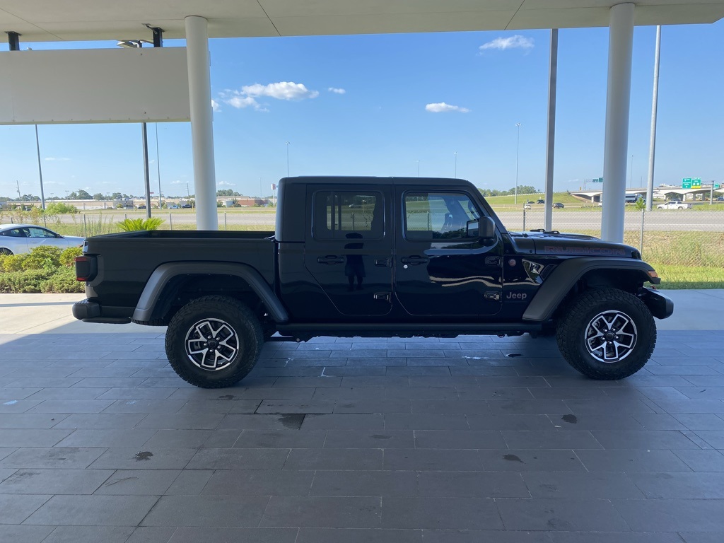 2024 Jeep Gladiator Rubicon photo 4