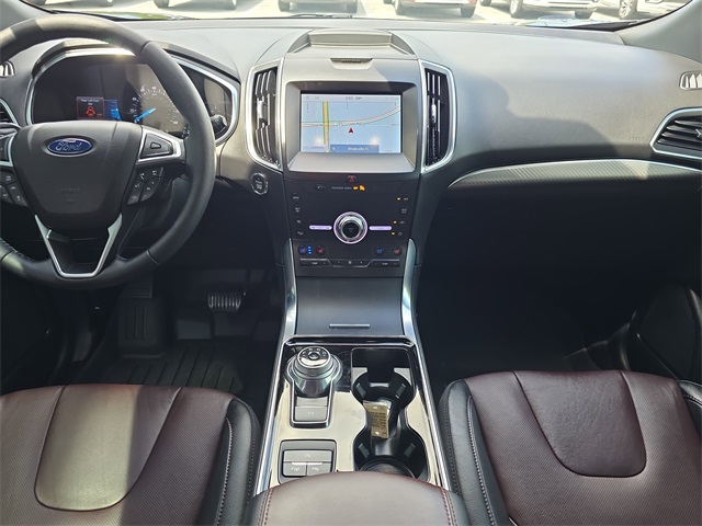2020 Ford Edge Titanium photo 12