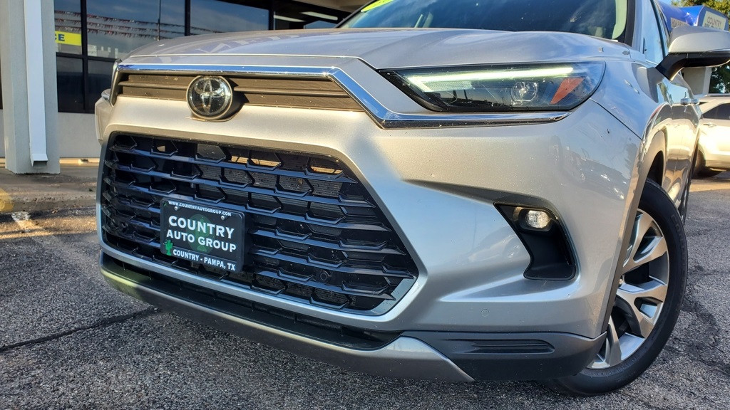 2024 Toyota Grand Highlander Limited photo 3