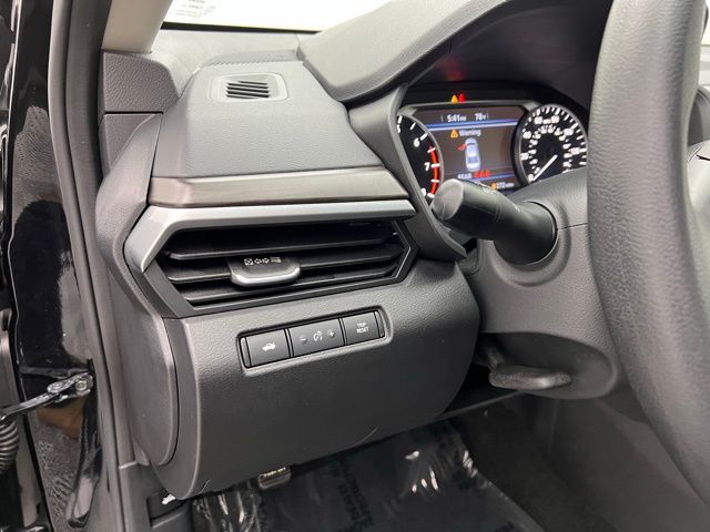 2024 Nissan Altima 2.5 SV photo 8