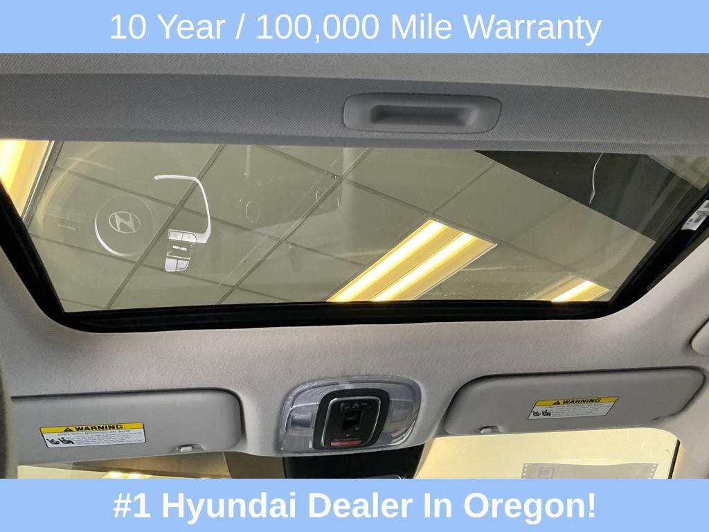 2025 Hyundai Elantra Hybrid Limited photo 14