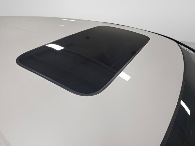 2024 Honda Odyssey Elite photo 17