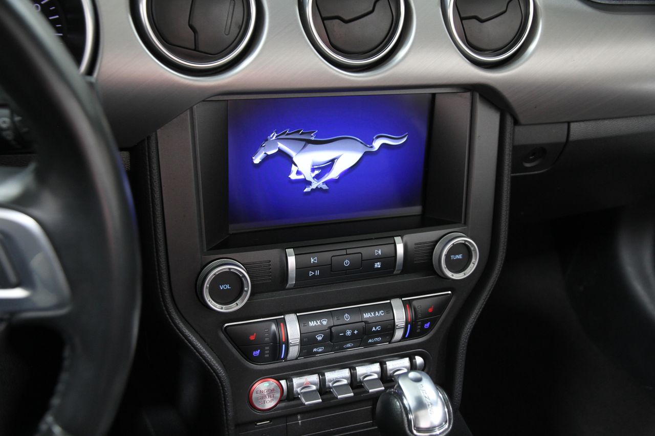 2023 Ford Mustang EcoBoost Premium Convertible photo 10