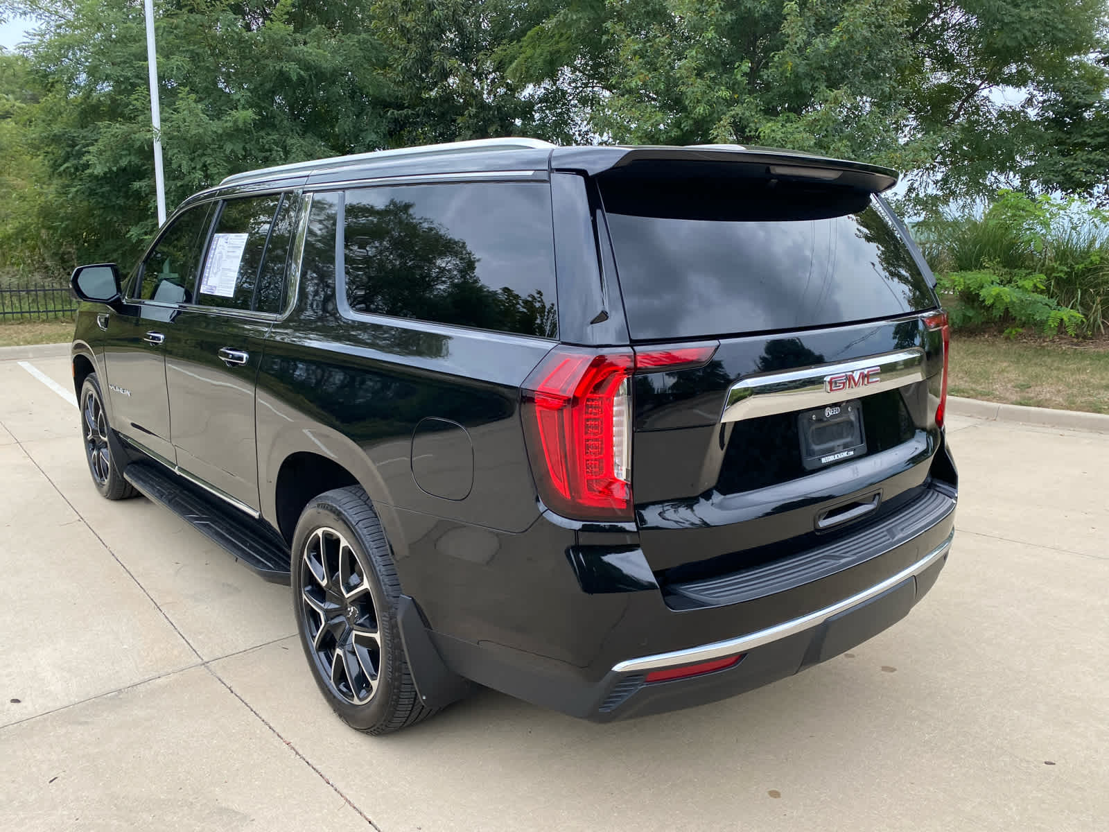 2021 Gmc Yukon XL SLT photo 8