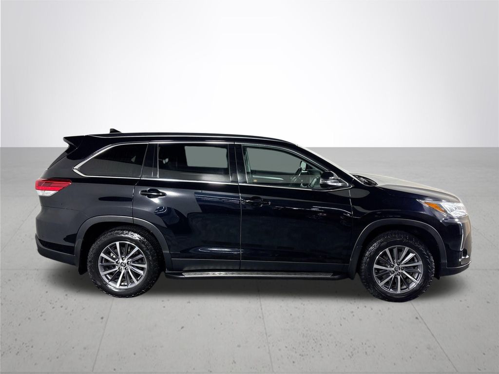 2019 Toyota Highlander XLE photo 4