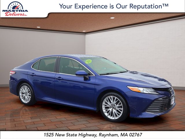 2018 Toyota Camry XLE's photo