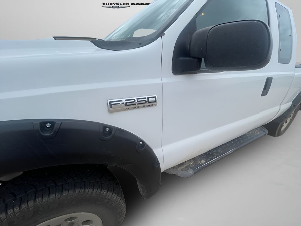 2006 Ford F-250 XLT photo 2
