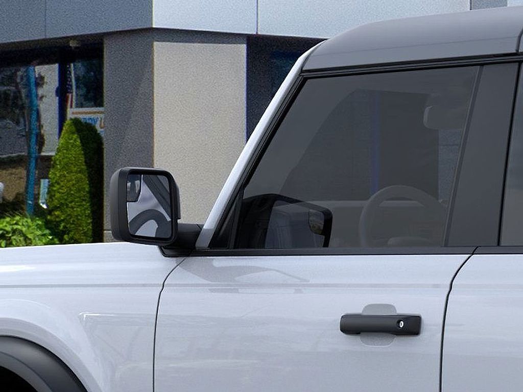 2025 Ford Bronco Base photo 20
