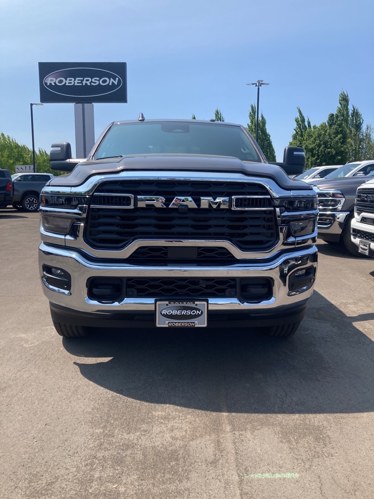 2025 Ram 2500 Tradesman photo 2
