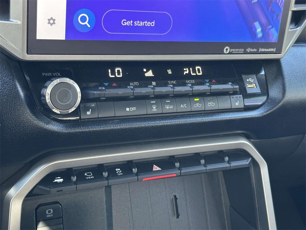 2023 Toyota Tundra SR5 CrewMax photo 4