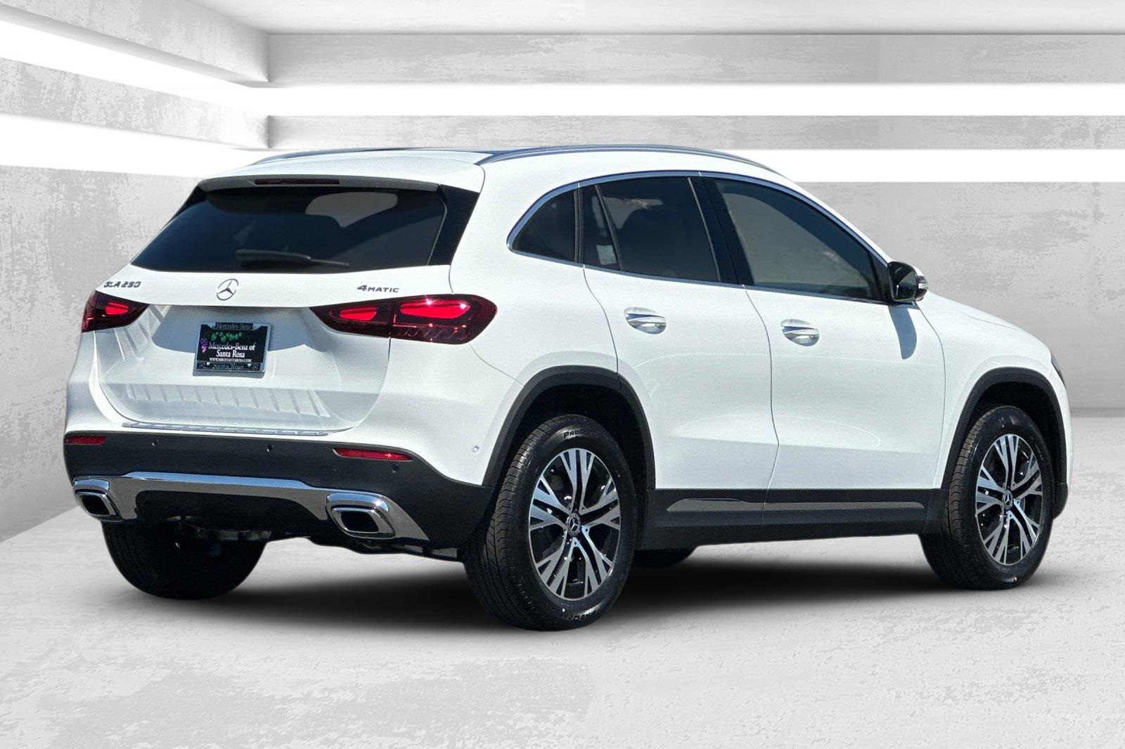 2026 Mercedes Benz GLA 250 4MATIC photo 3