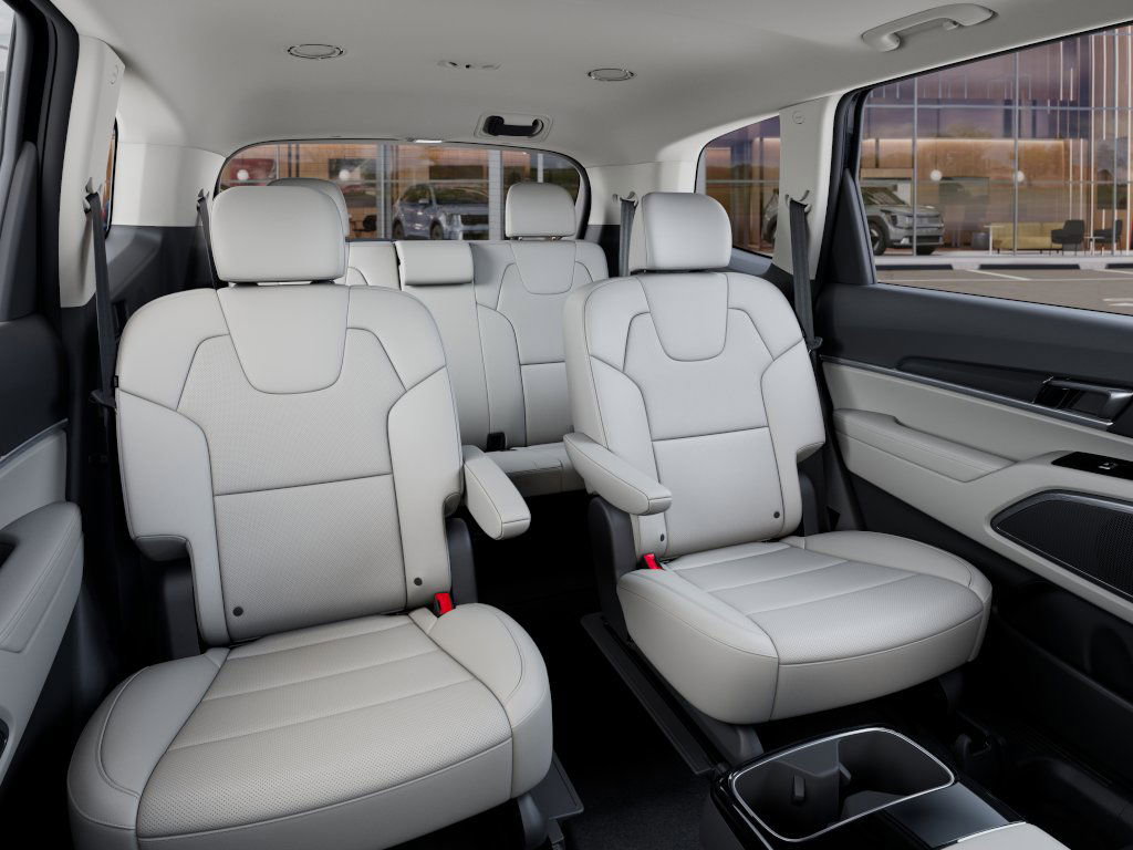 2025 Kia Telluride S photo 14