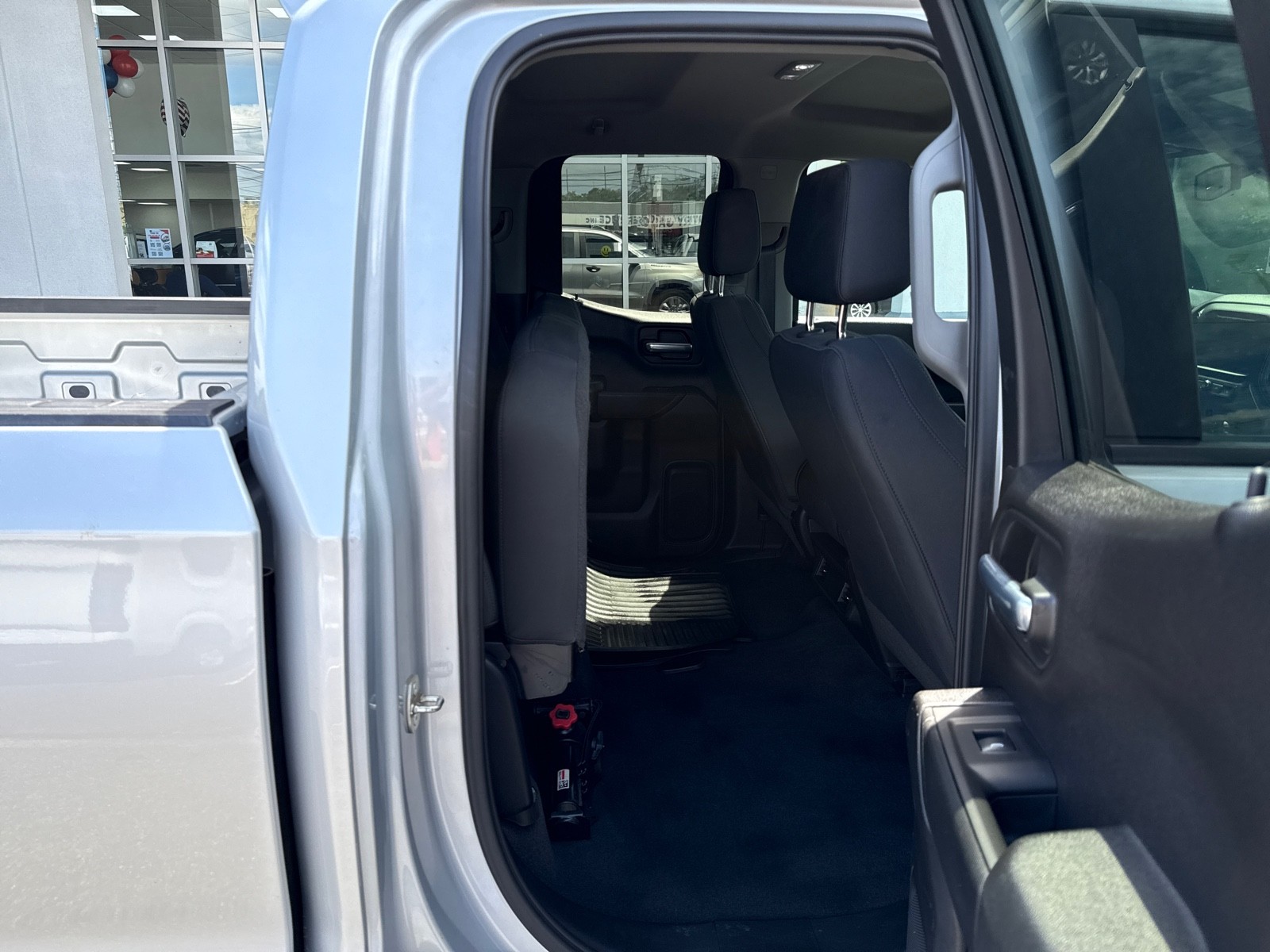 2020 Chevrolet Silverado 1500 Custom photo 29