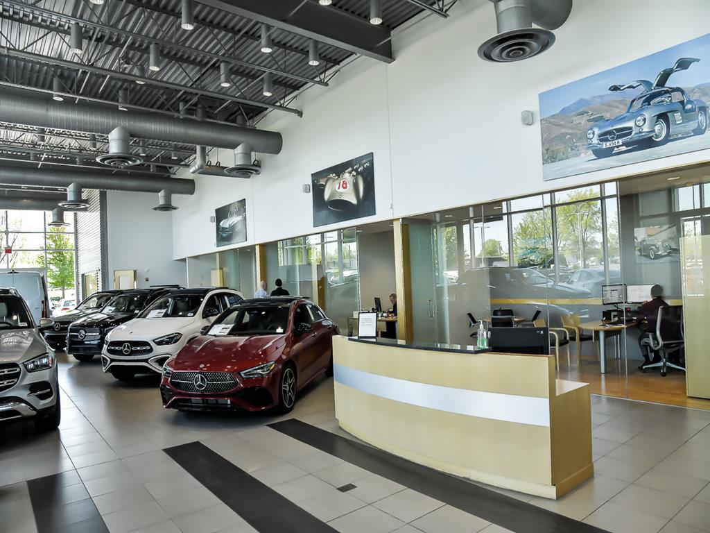 2018 Mercedes Benz E 300 4MATIC photo 23