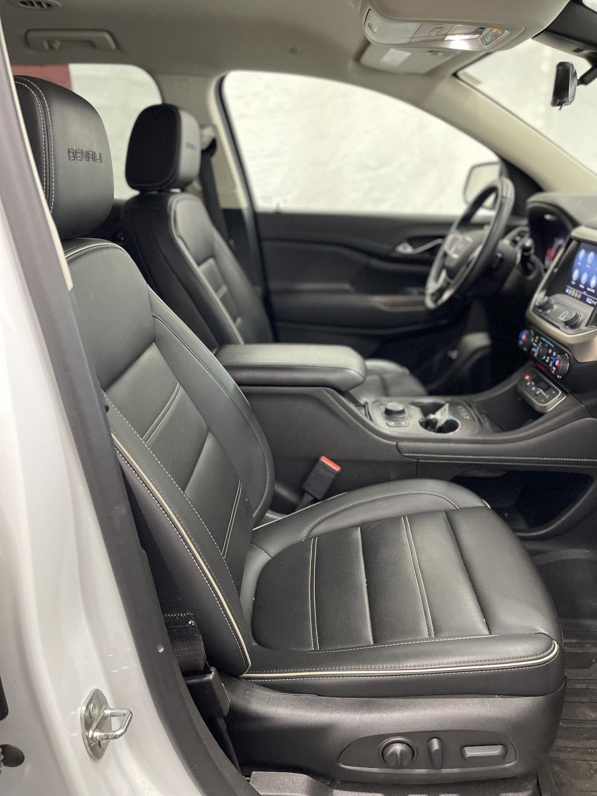 2023 Gmc Acadia Denali photo 8