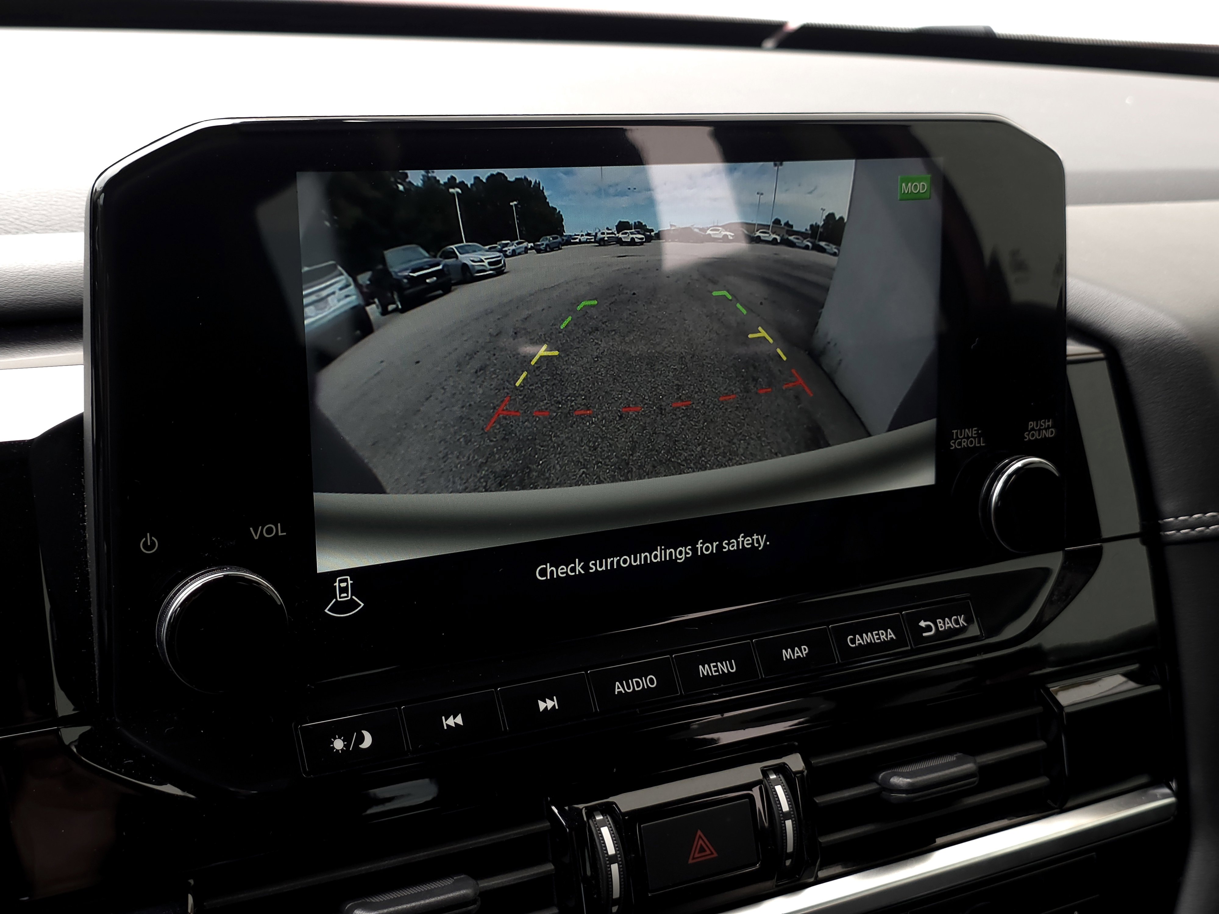 2023 Nissan Pathfinder Platinum photo 18