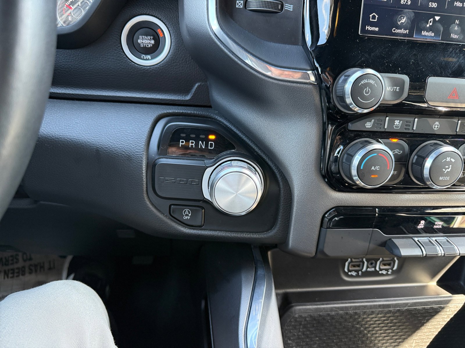 2024 Ram 1500 Laramie photo 19