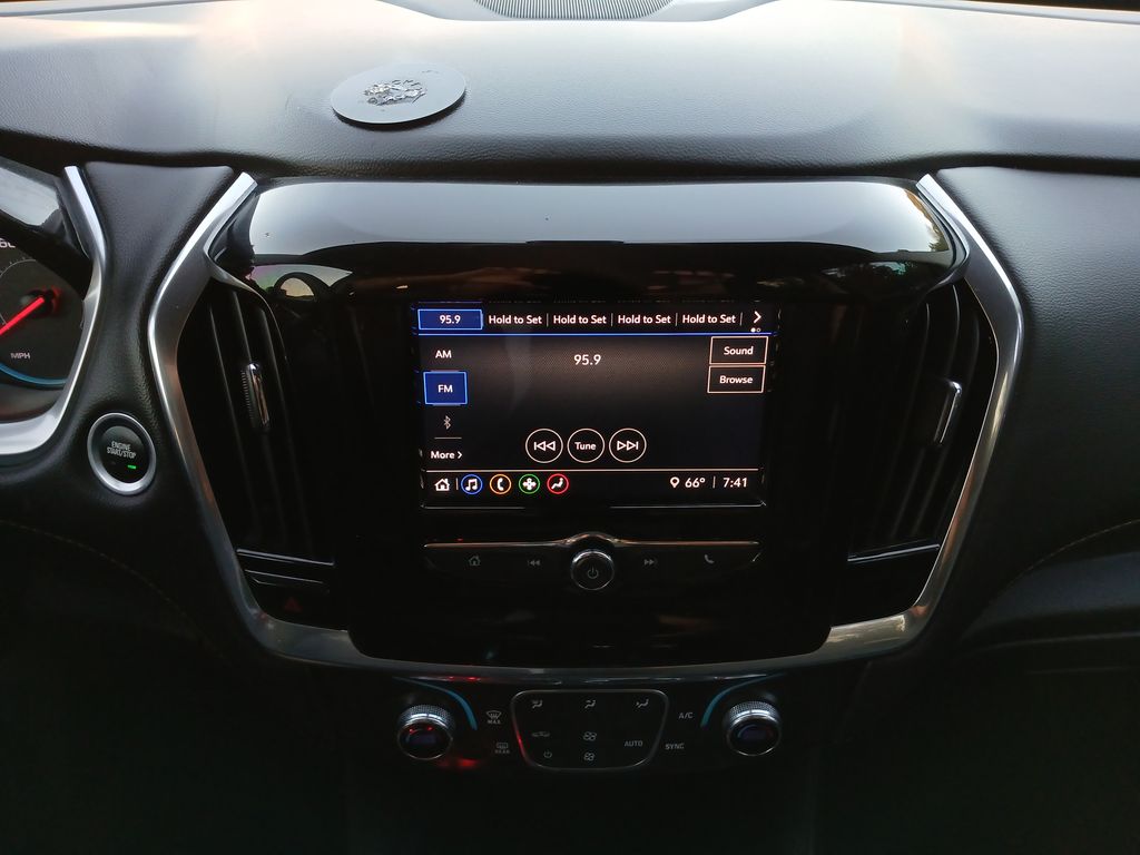 2020 Chevrolet Traverse LS photo 12