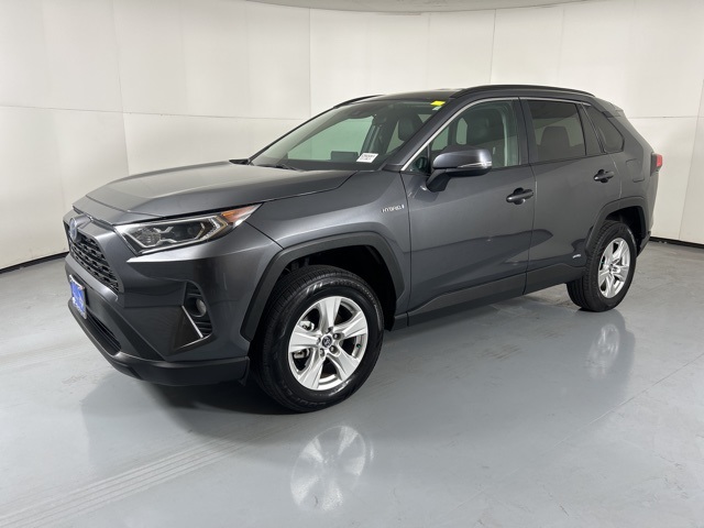 2021 Toyota RAV4 Hybrid XLE photo 3