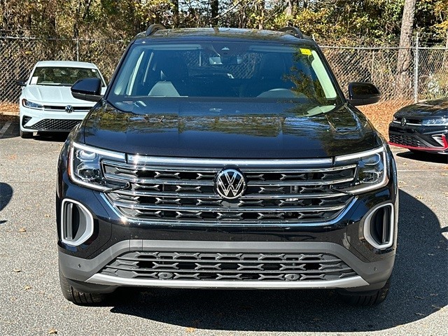 2026 Volkswagen Atlas SE Technology photo 2
