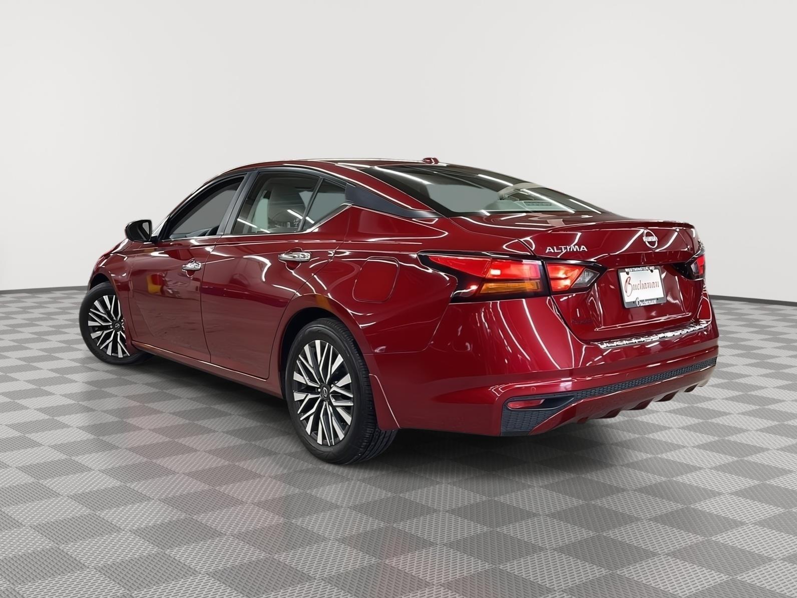 2023 Nissan Altima 2.5 SV photo 4