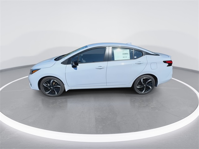 2025 Nissan Versa 1.6 SR photo 4