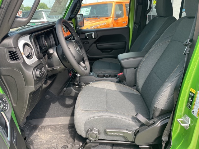 2025 Jeep Wrangler Willys photo 5