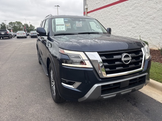 2023 Nissan Armada SL's photo
