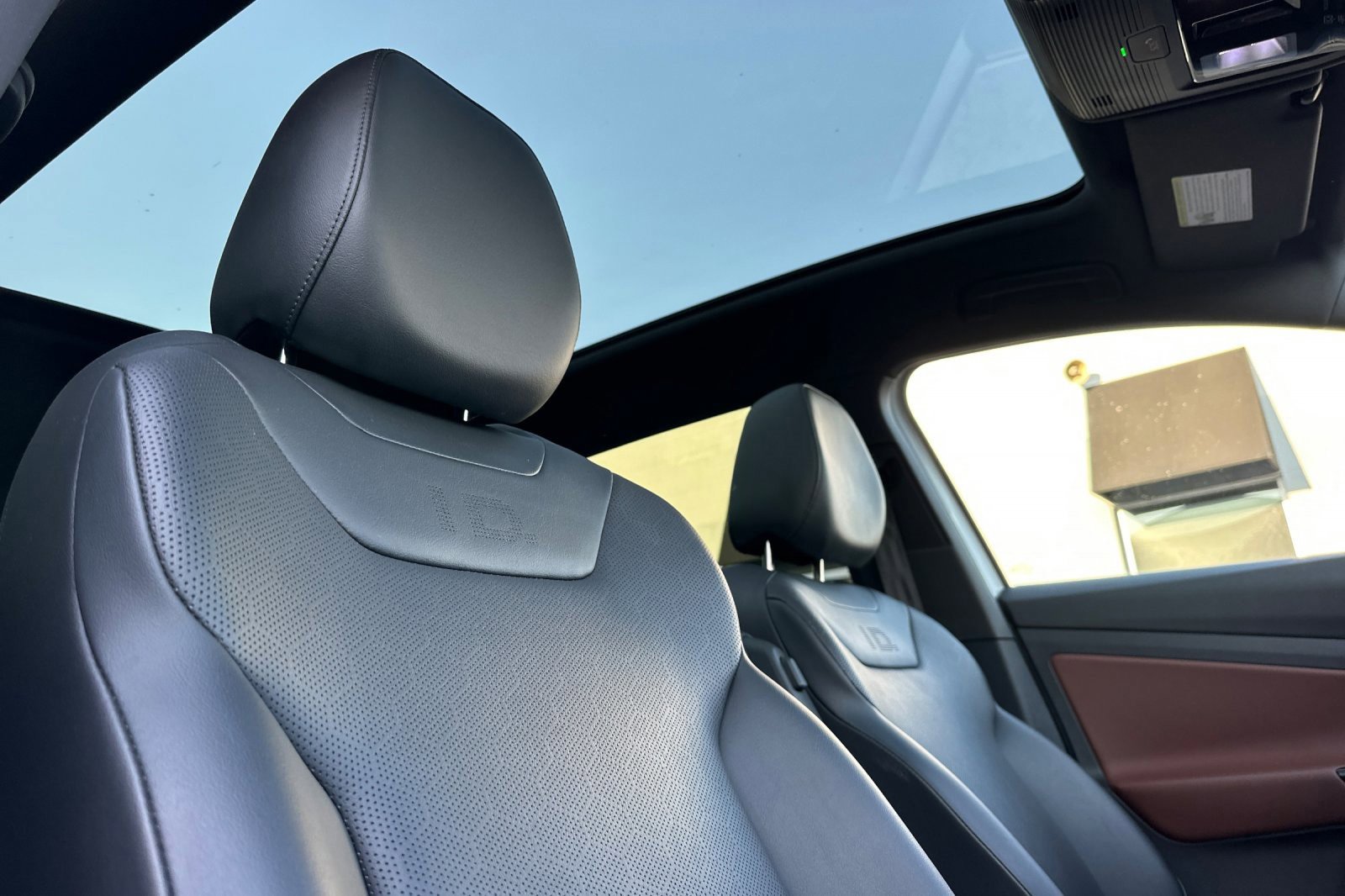 2021 Volkswagen ID.4 Pro S Gradient photo 18